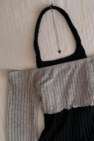 Gri Boyundan Bağlamalı Omuz Açık Y2K Uzun Kollu Crop