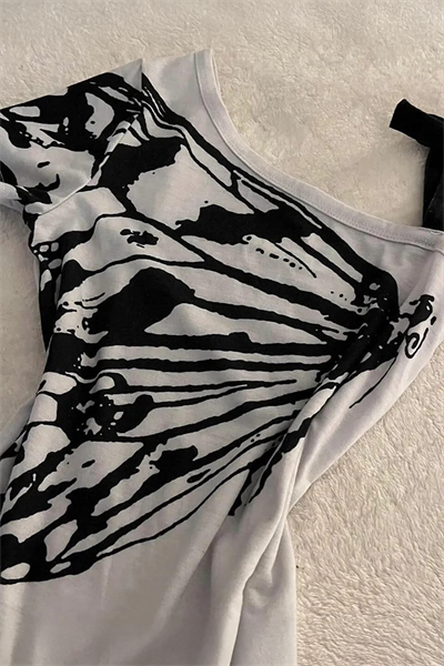 Gri Kelebek Kanatlı Askılı Grunge Y2K Kısa Kollu Crop