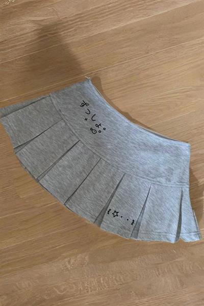 Gri Pileli Fish and Cat Baskılı Micro Şort Etek