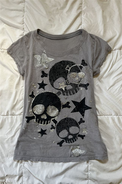 Gri Skull Yıldız Detaylı Grunge Y2K Kısa Kollu Crop
