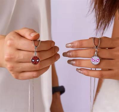 Kırmızı & Beyaz Spider Face Çift Kolye