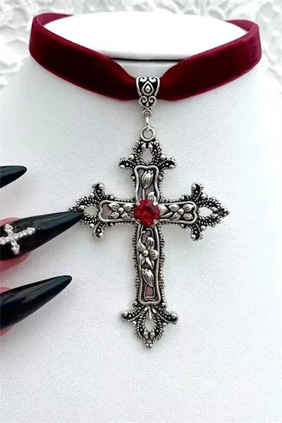 Kırmızı Gothic Cross Vintage Kadife Tasma