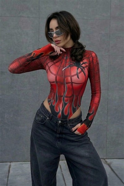 Kırrmızı Spider Flame Baskılı Cosplay Y2K Uzun Kollu Çıtçıtlı Body