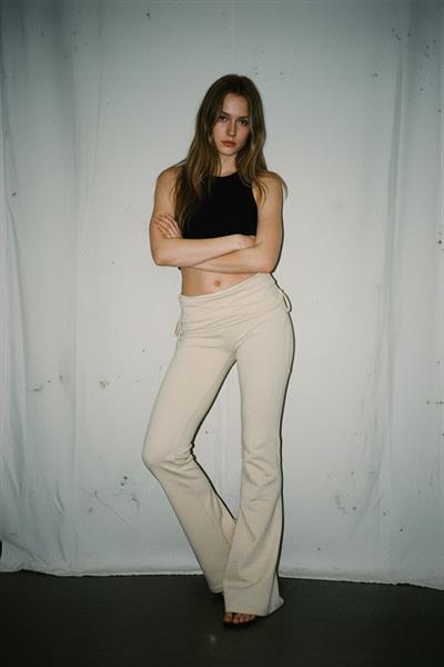 Krem Slim Fit İspanyol Paça Y2K Eşofman 