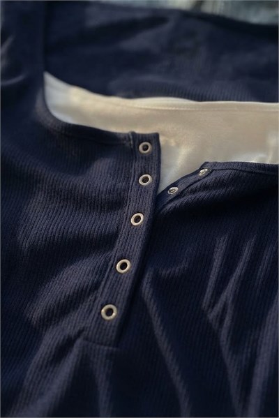 Lacivert Henley Yaka Ekli Grunge Y2K Uzun Kollu Crop