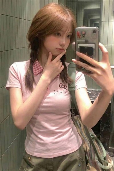 Pembe Ekose Polo Yaka Hello Kitty Y2K Kısa Kollu Crop