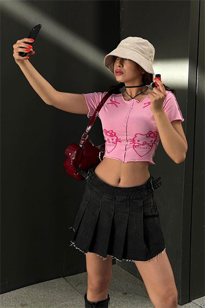 Pembe Hello Kitty - Ruchinleck Grunge Y2K Kısa Kollu Crop 