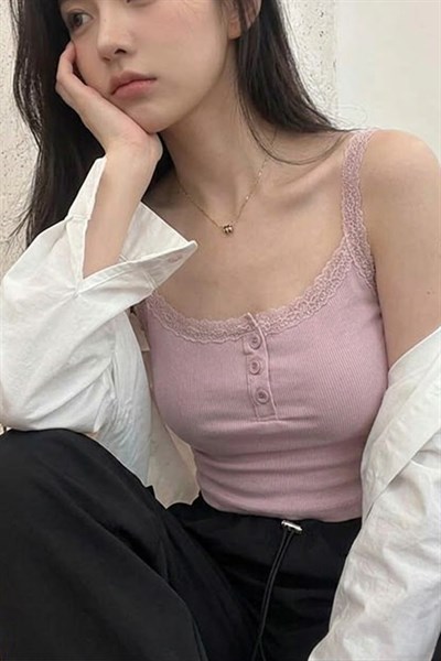 Pudra Düğme Yakalı Dantel Detaylı Gotik Y2K Askılı Crop 