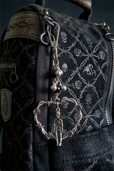 Silver Skeleton Rose Dikenli Tel Kalp Çanta Süsü