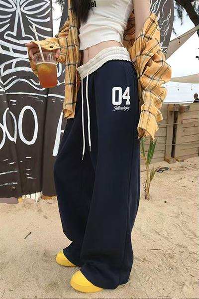 Siyah 04 Number Beyaz Beli Lastikli Y2K Unisex Eşofman