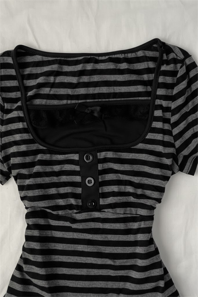 Siyah Antrasit Çizgili Düğme Detaylı Dantelli Vintage Y2K Kısa Kollu Crop 