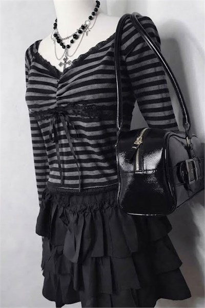 Siyah Antrasit Çizgili Grunge Fiyonklu Dantelli Y2K Uzun Kollu Crop