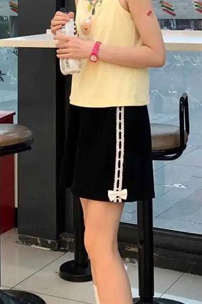 Siyah Bej Şeritli Papyonlu Y2K Şort