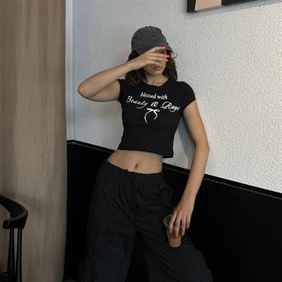 Siyah Blessed With Beauty & Rage Kısa Kollu Crop 