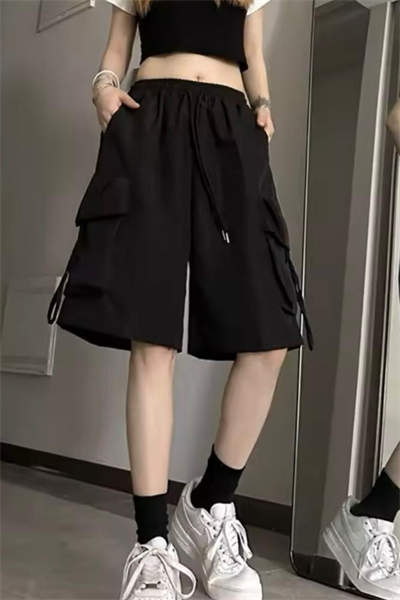 Siyah Cepli Gabardin Kargo Şort