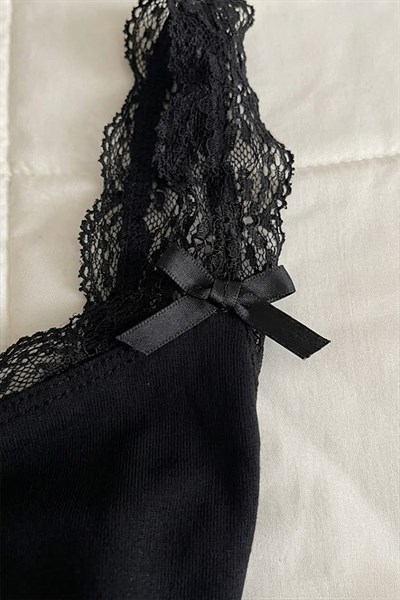 Siyah Dantel Detaylı Fiyonklu Coquette Y2K Askılı Crop