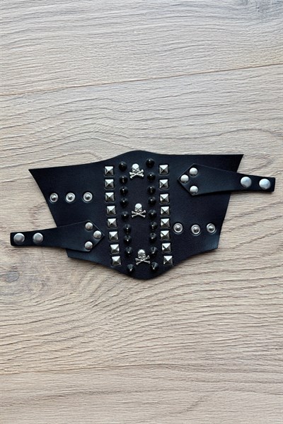 Siyah Deri Skull Pİramitli Dİken Detaylı Gotik Bileklik