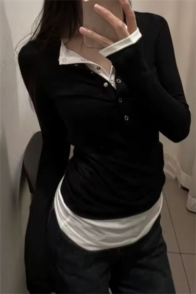 Siyah Düz Ekli Düğmeli Y2K Uzun Kollu Crop 