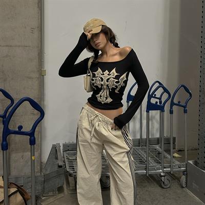 Siyah Gotik Cross Omuz Açık Uzun Kollu Crop