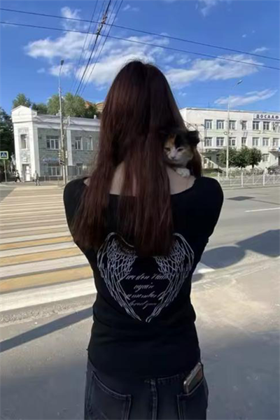 Siyah Gotik Sırt Baskılı Wing Geniş Yaka Y2K Uzun Kollu Crop