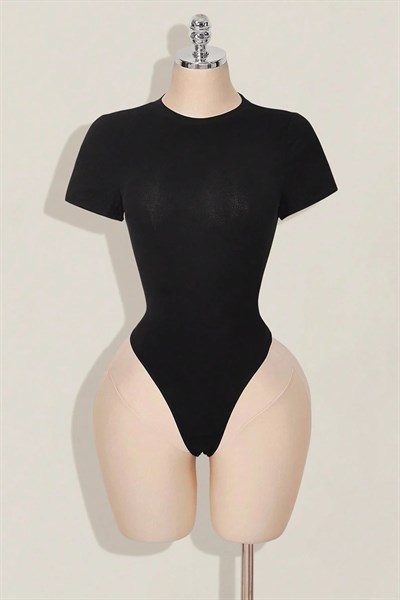 Siyah Gotik Skulls Control Transparan Kısa Kollu Çıtçıtlı Body