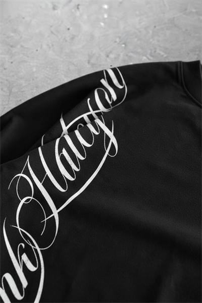 Siyah Gotik Think Halcyon Y2K Unisex T-Shirt