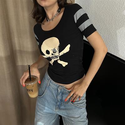 Siyah Harajuku Fashion Oldskull Kısa Kollu Crop