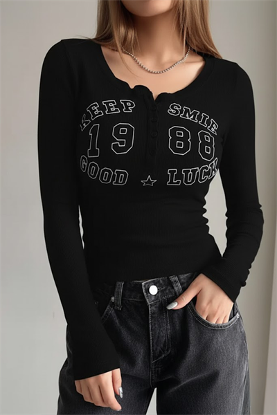 Siyah Keep Smile Düğmeli Street Y2K Uzun Kollu Crop