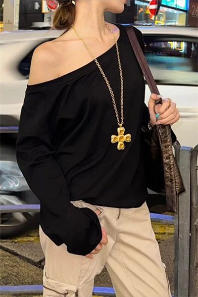 Siyah Omuz Dekolteli Y2K Uzun Kollu T-shirt