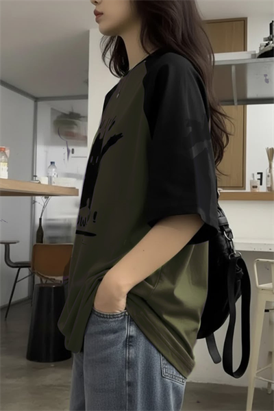 Siyah Raglan Yeşil Wow! Wow! Cat Y2K Unisex T-Sihrt