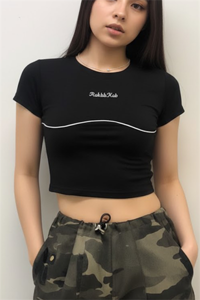 Siyah Şerit Detay Rokbb Kob Y2K Kısa Kollu Crop