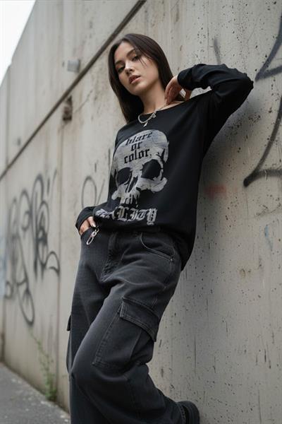 Siyah Skull Blare Or Color Salaş Omuz Dekolteli Uzun Kollu Off-Shoulder T-Shirt