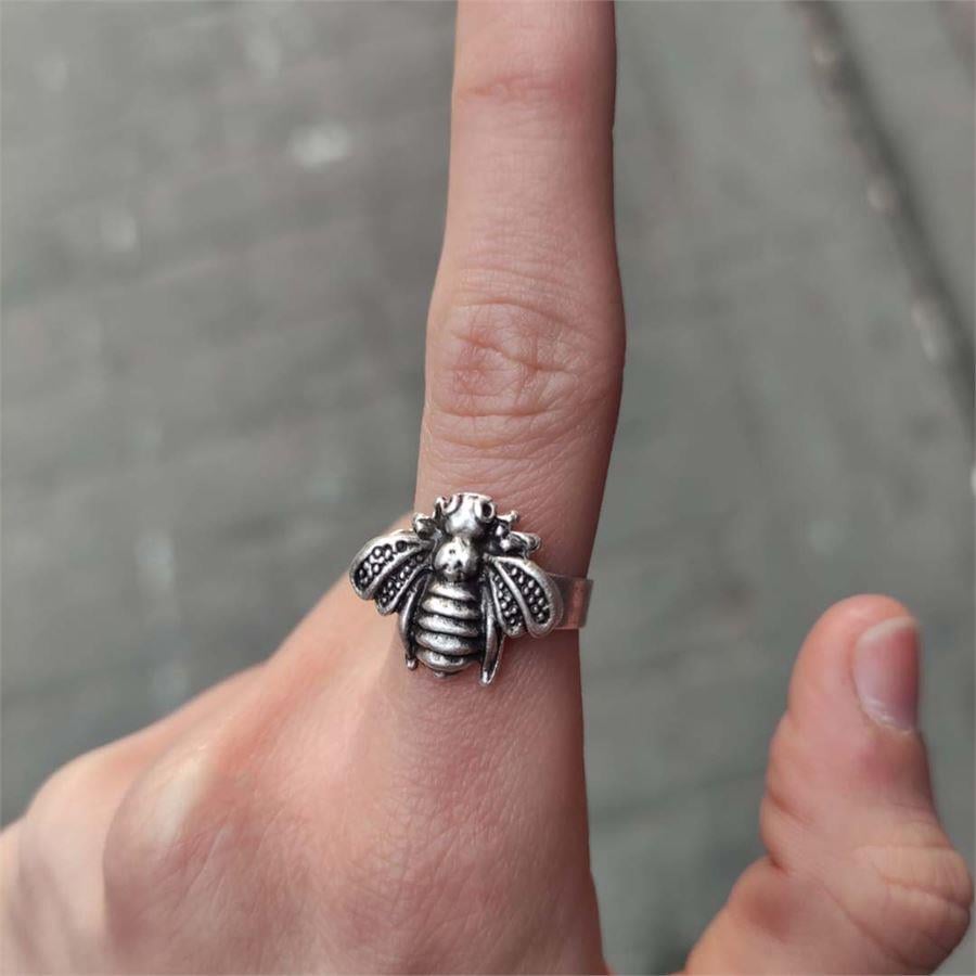 Arı Figürlü Yüzük