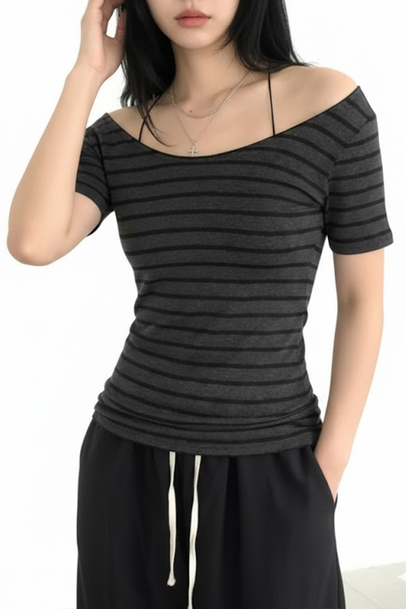 Gri Madonna Yaka Siyah Gotik Şeritli Y2K Kısa Kollu Crop