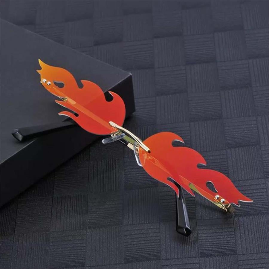 Kırmızı Alevli Güneş Gözlüğü