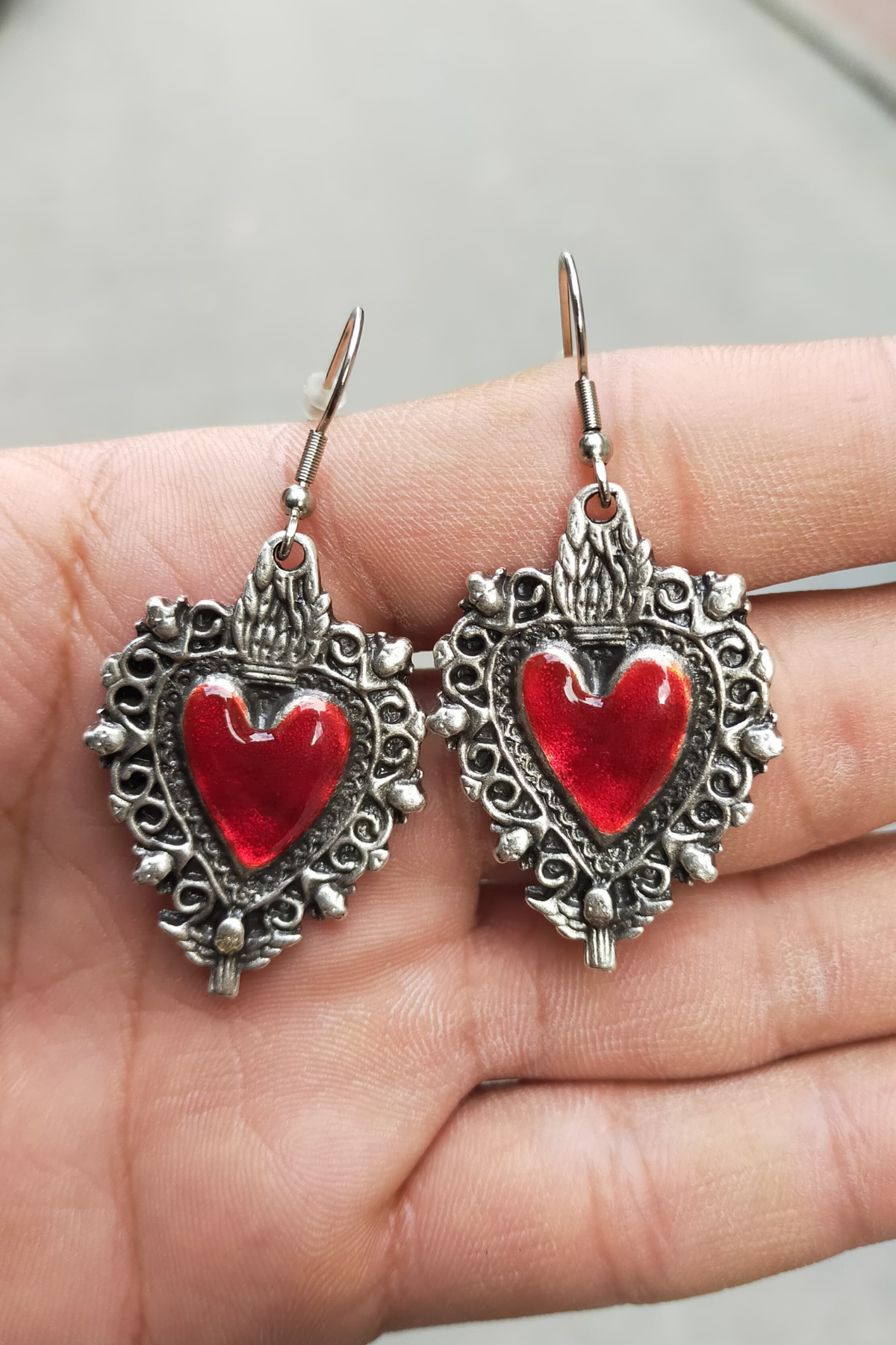 Kırmızı Vintage Heart Talisman Küpe