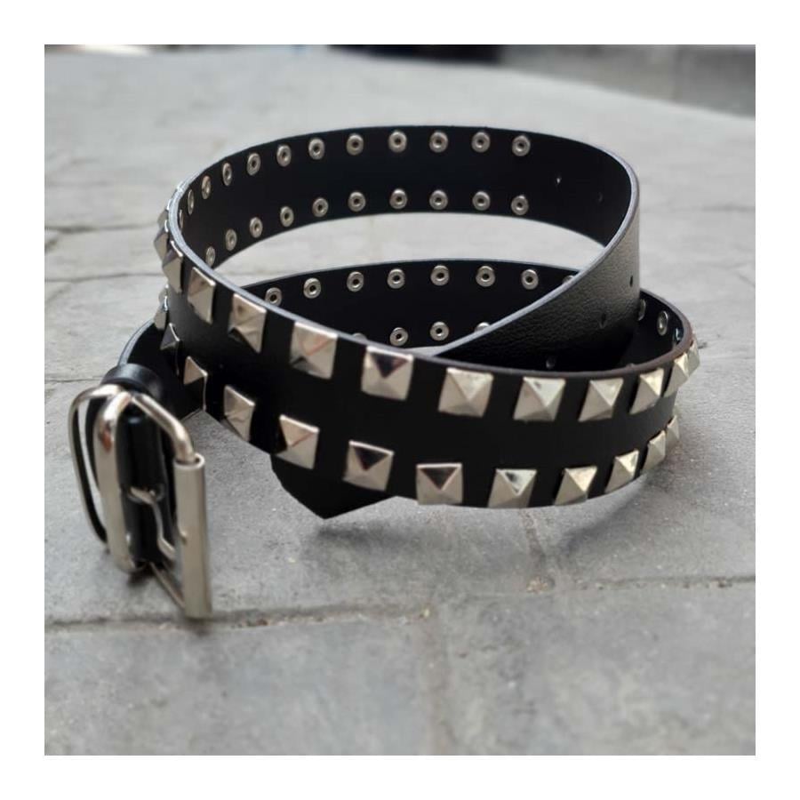 Piramit Zımbalı Gotik Siyah Deri Kemer