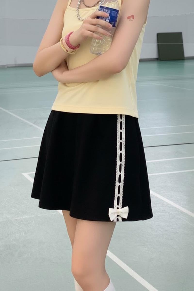 Siyah Bej Şeritli Papyonlu Y2K Şort 