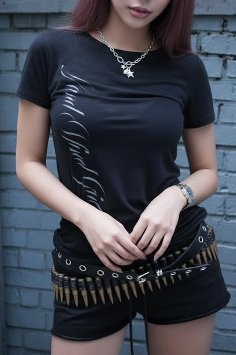 Siyah Gotik Sırt Baskılı Wing Geniş Yaka Y2K Kısa Kollu Crop