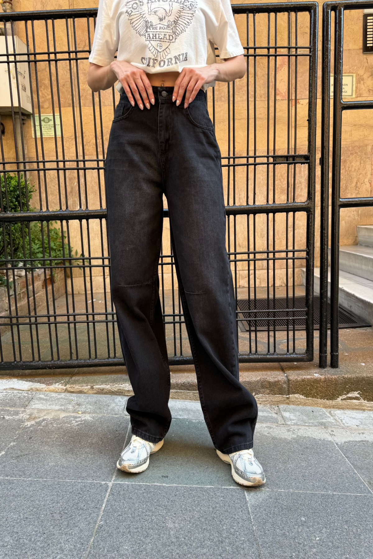 Siyah Jean Tokalı Kot Pantolon