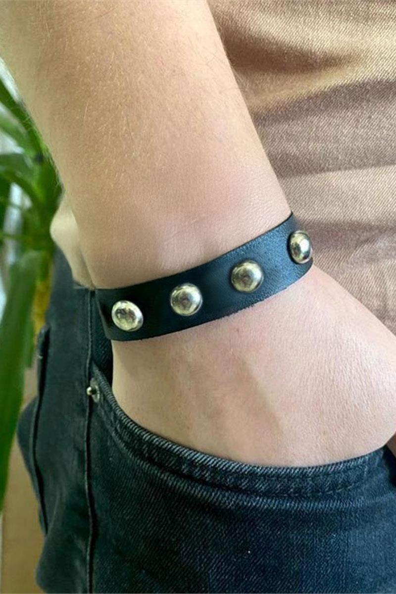 Siyah Yuvarlak Metal Deri Bileklik