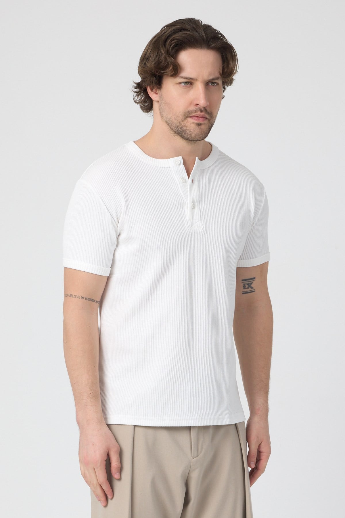 Erkek Fitilli İnterlok Yaka Düğmeli Tshirt Beyaz