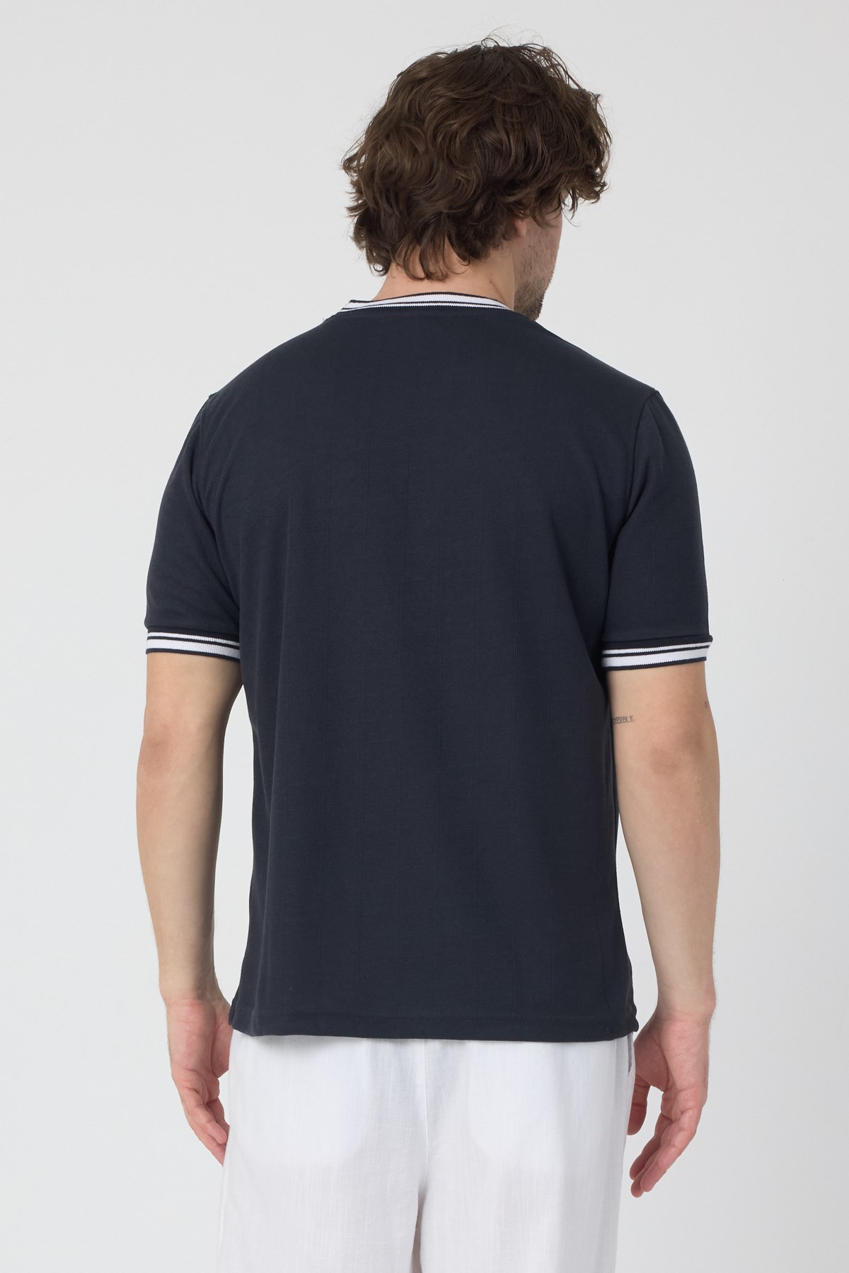 Erkek Ribana Sıfır Yaka Triko Efektli Tshirt zagreb Lacivert