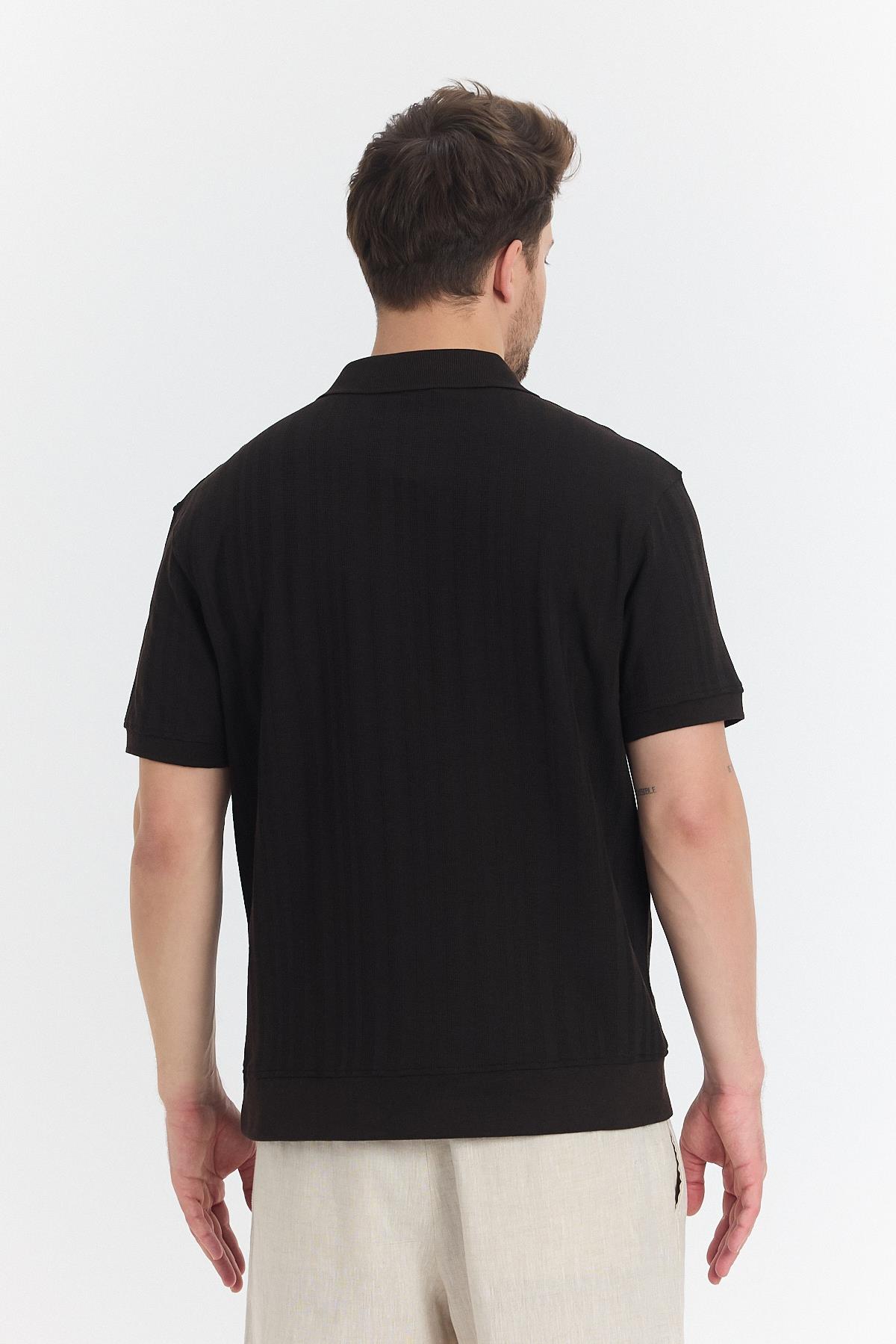 Penop Monokrom Dokulu Tshirt Kahve Rengi Penop Monokrom Dokulu Tshirt Kahve Rengi