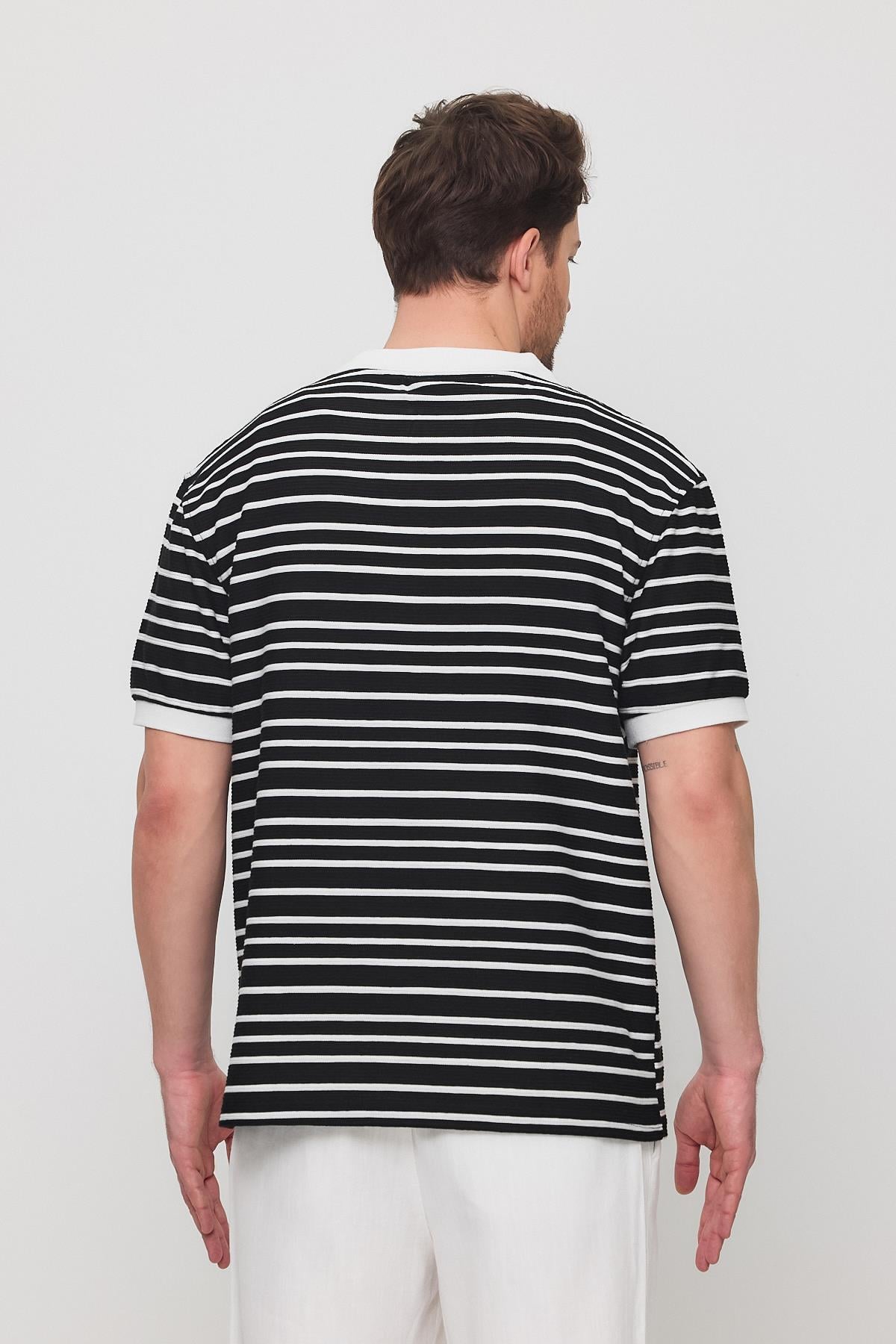 Erkek Satrop Yakalı Örme Tshirt Siyah