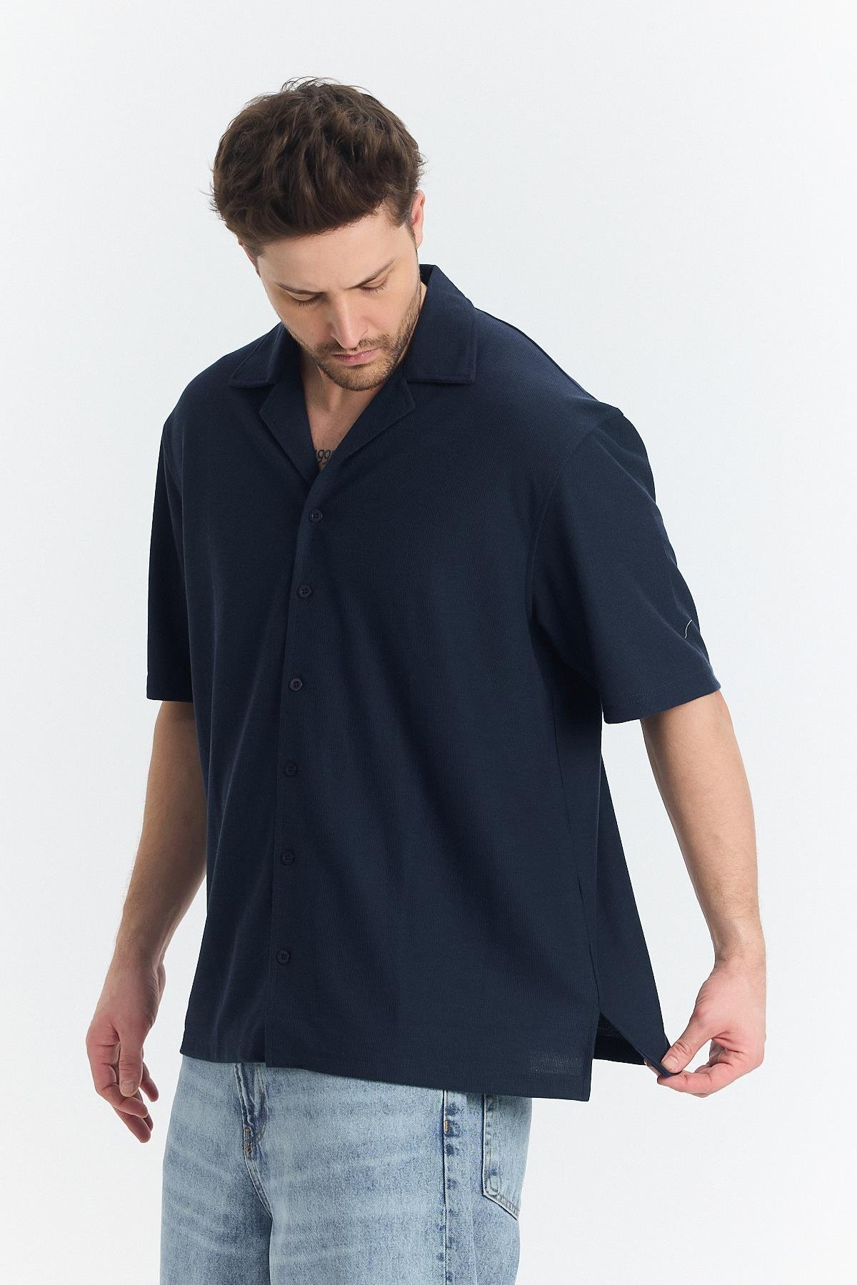 Zalipi Küba Yaka Dokulu Tshirt İndigo Zalipi Küba Yaka Dokulu Tshirt İndigo
