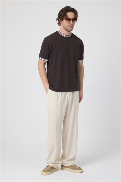 Erkek Ribana Sıfır Yaka Triko Efektli Tshirt zagreb Kahve Rengi