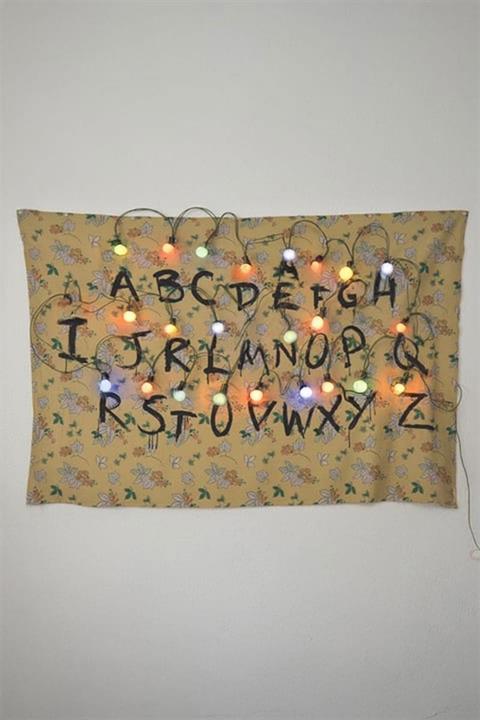 150 X 200 Cm Stranger Things Ledli Duvar Halısı