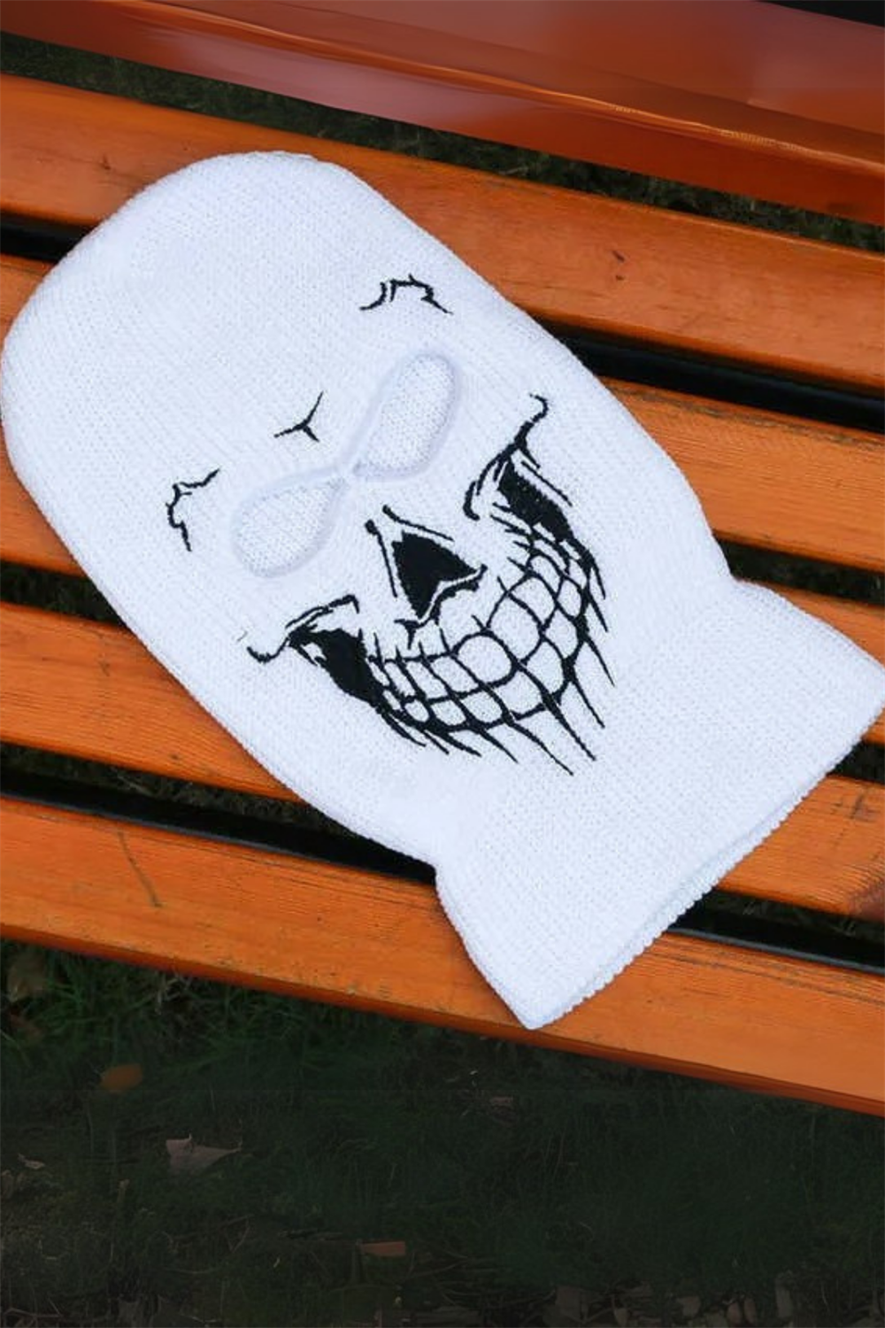 Beyaz Skull Smile Kar Maskesi