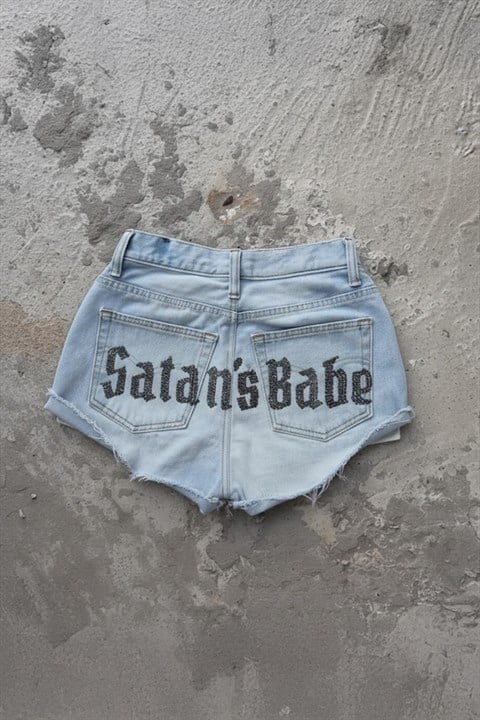 Mavi Satan's Babe Taşlı Y2K Mini Kot Şort